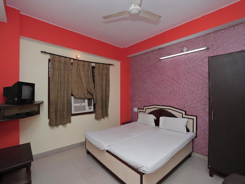 undefined Hotel Mohan 5