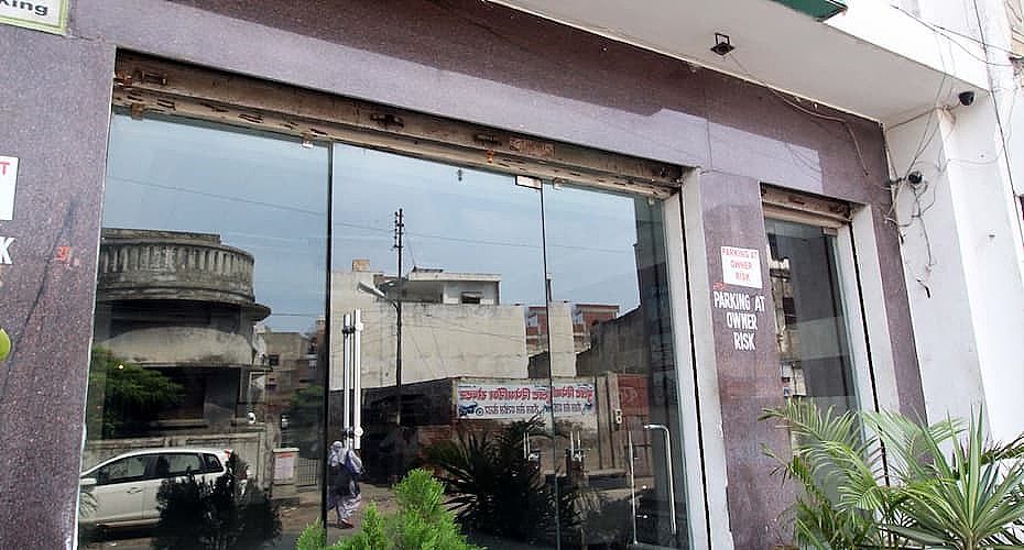 undefined Hotel Globe Meridian 7