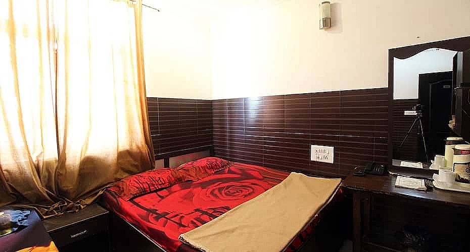 Hotel Globe Meridian Non A/c Room 2