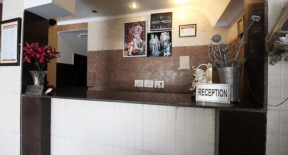 undefined Hotel Globe Meridian 2