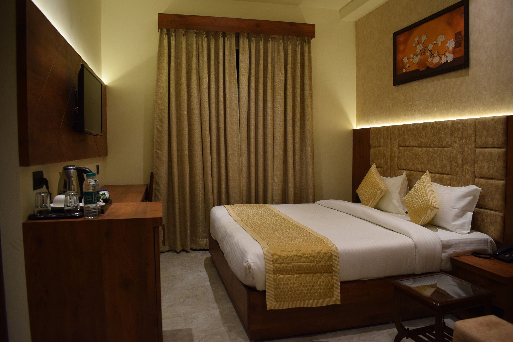 Deluxe Twin Bed Room