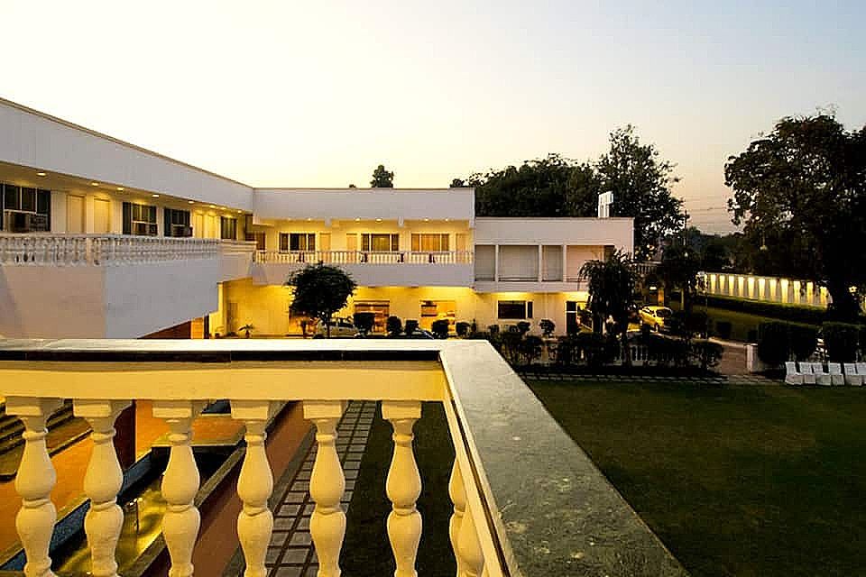 undefined Grand Hotel 6