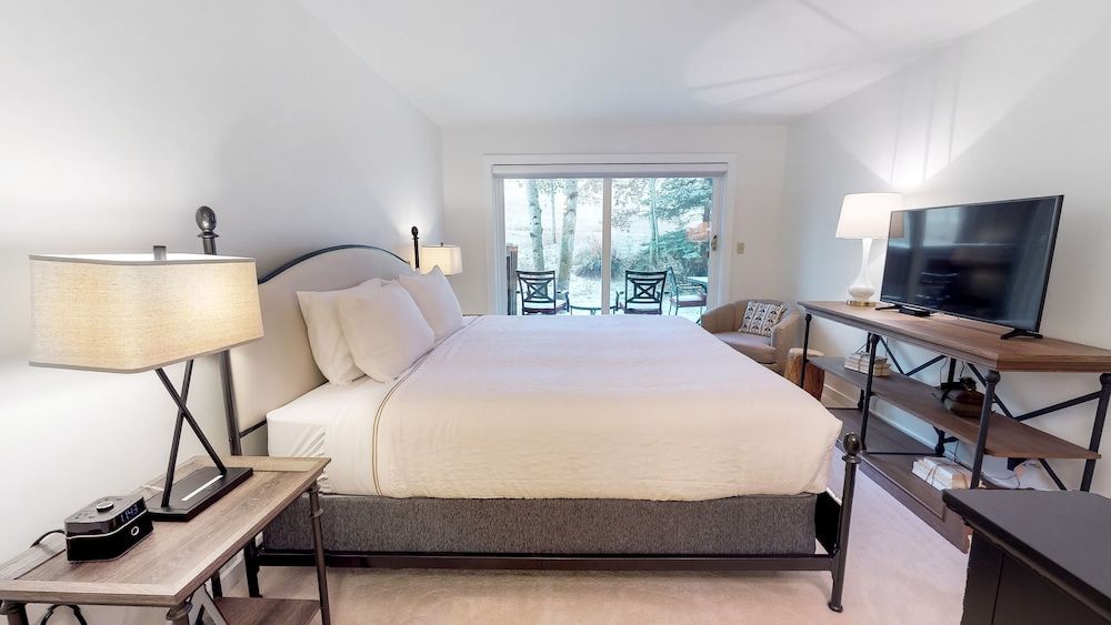 Platinum Room, 2 Bedrooms (Plus Den)