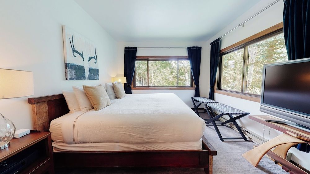 2 Bedroom Diamond