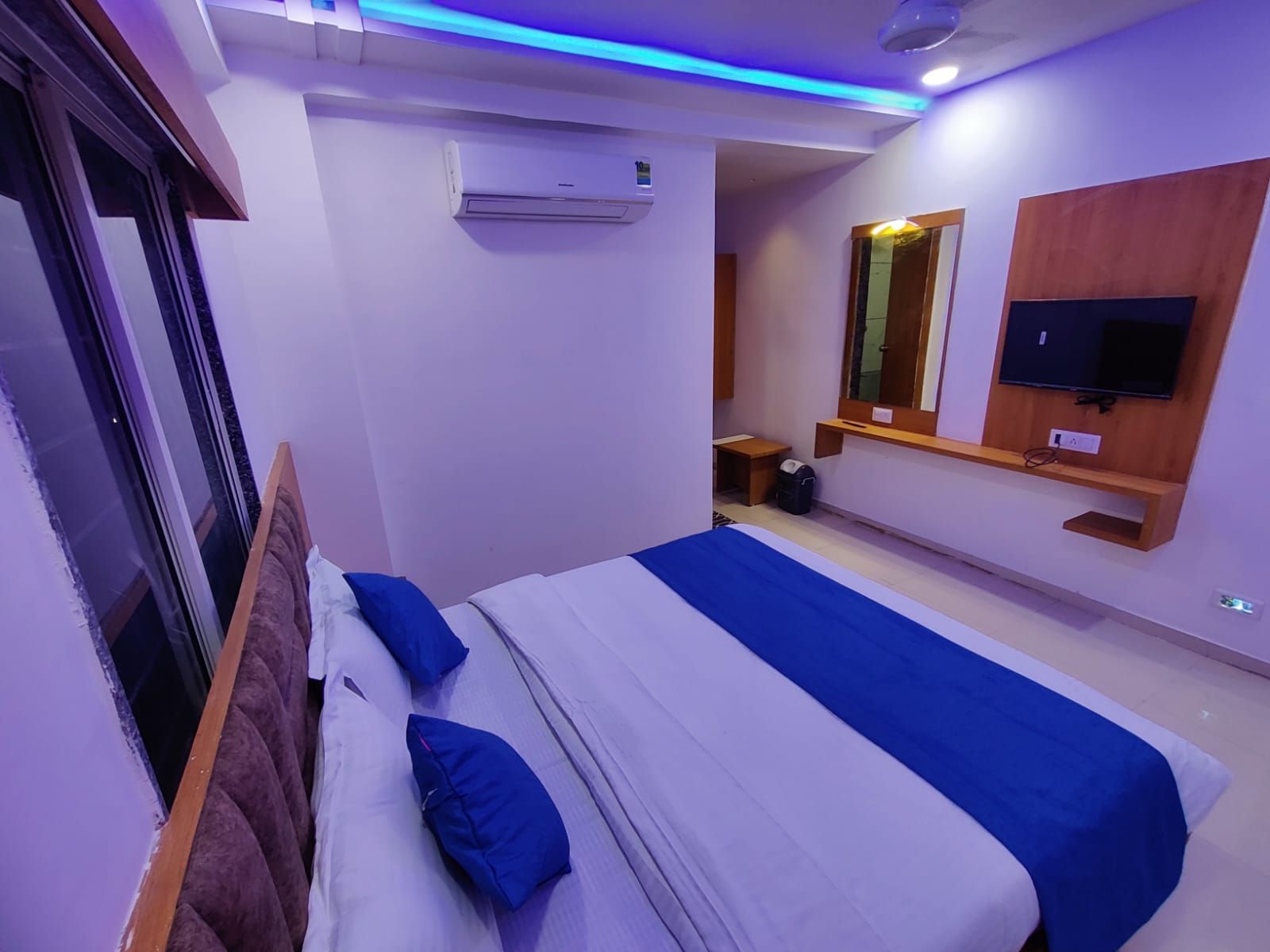 Hotel Savera Super Deluxe Room 2