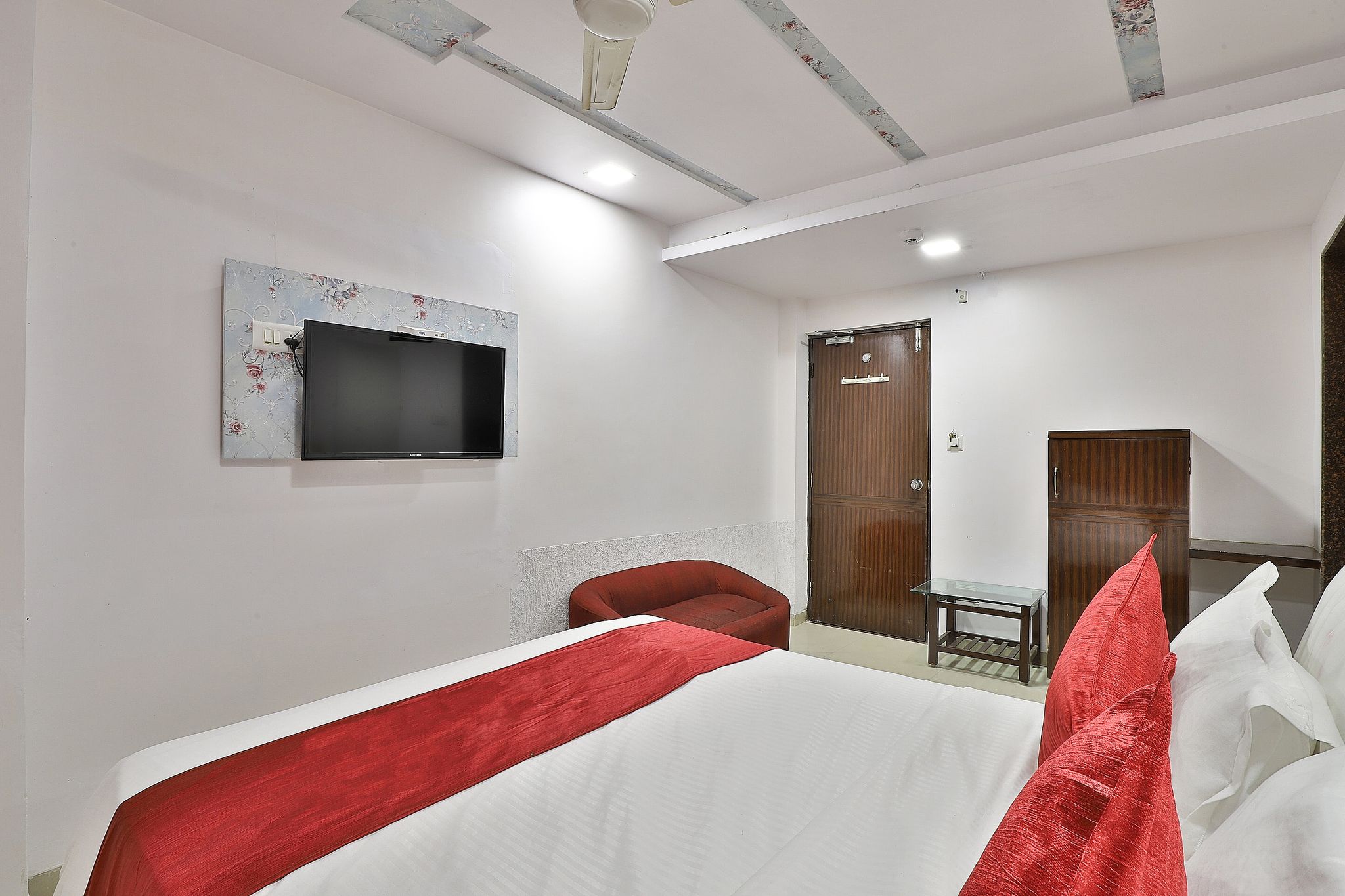 HOTEL SHUBH LABH Deluxe AC Rooms