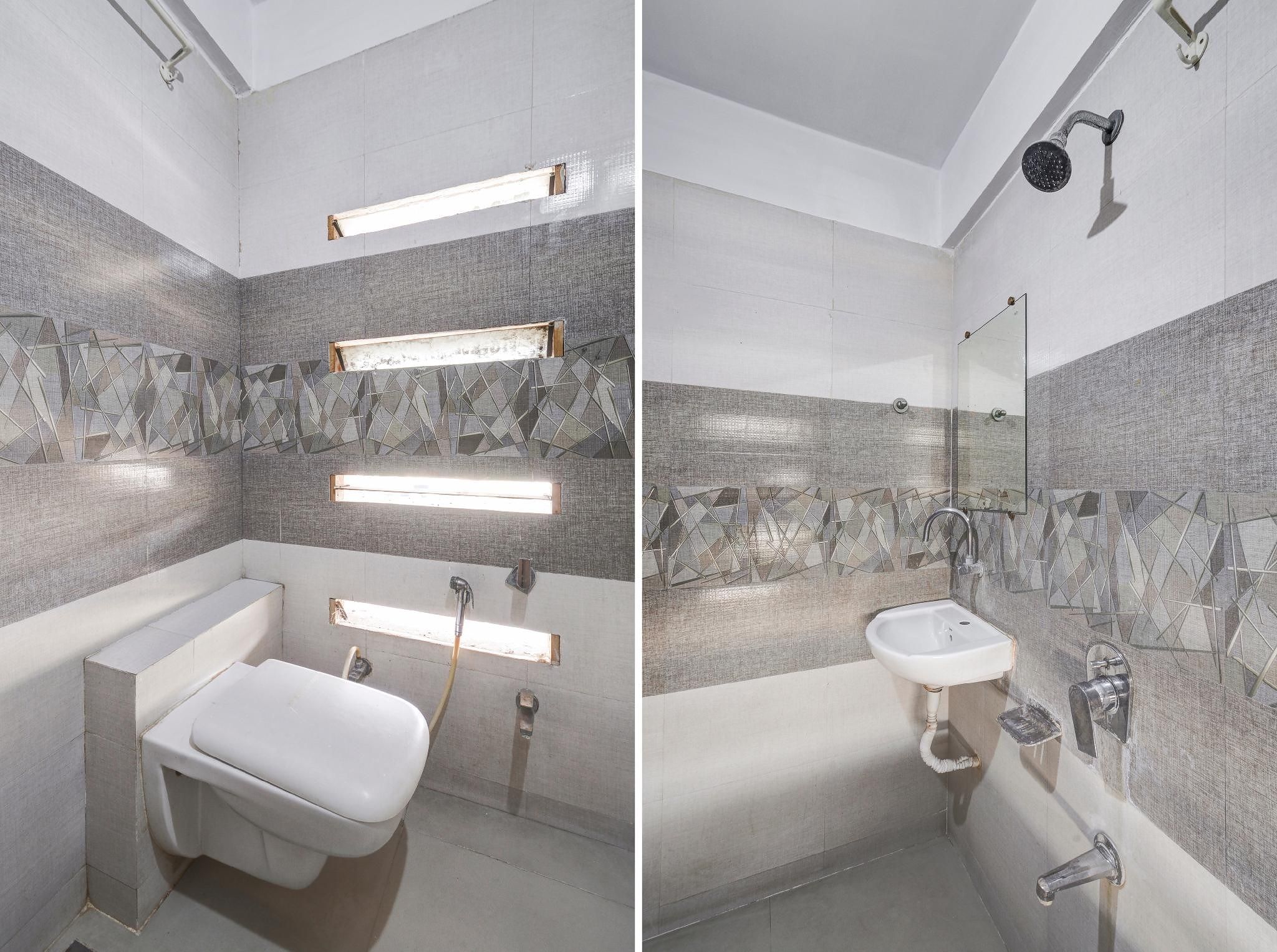 Hotel Trupti Deluxe Triple Room 3