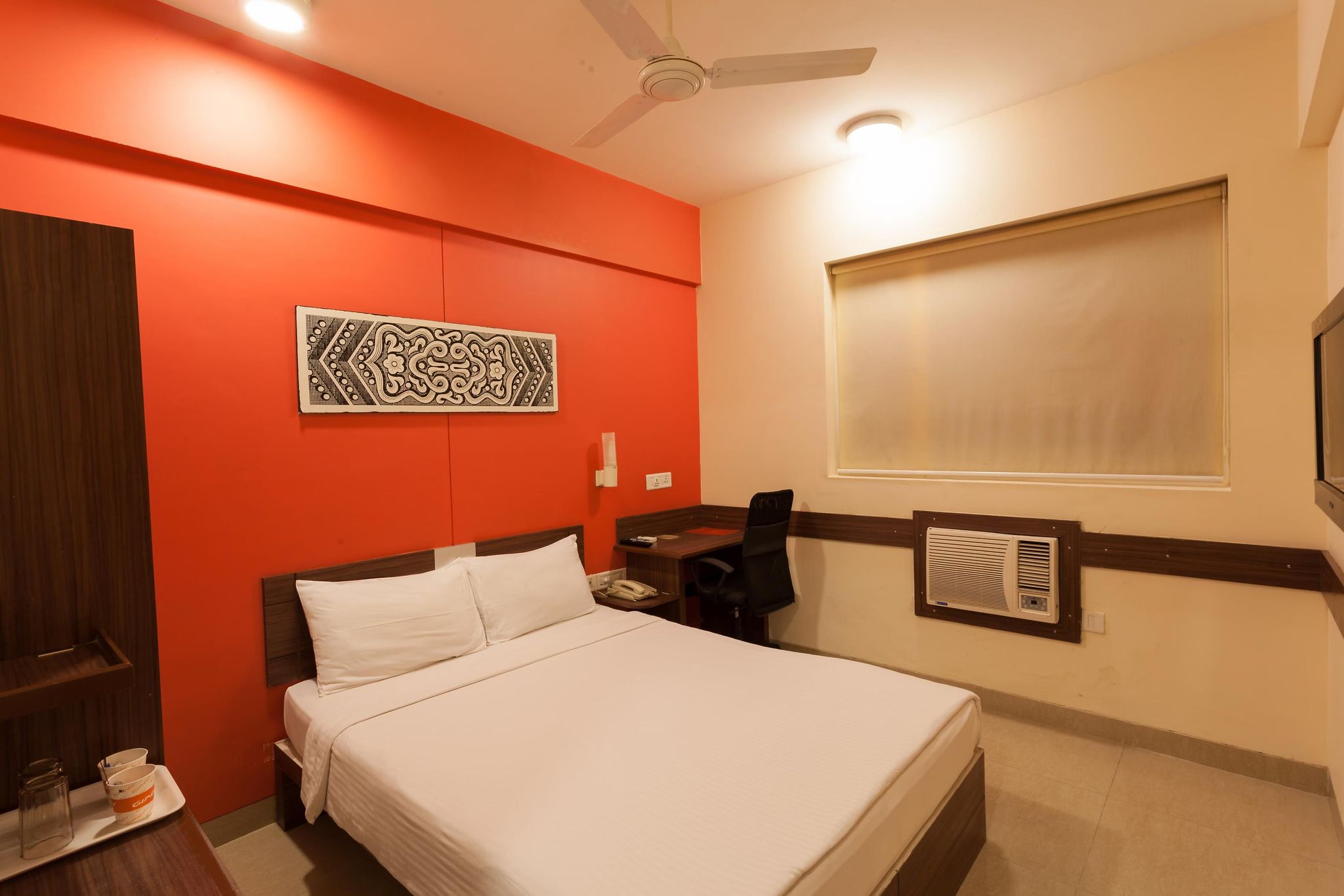 Queen Room- Double Occupancy