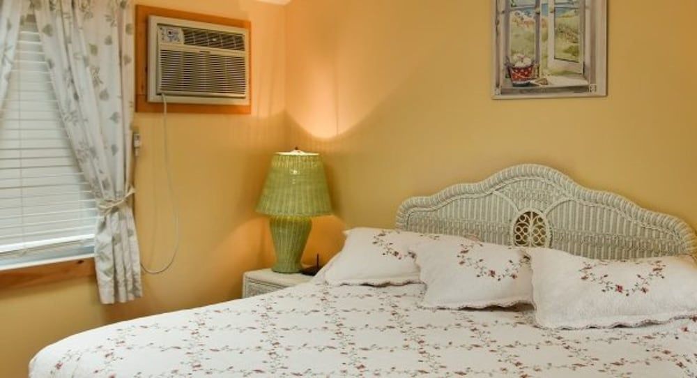 Honeymoon Studio, 1 King Bed