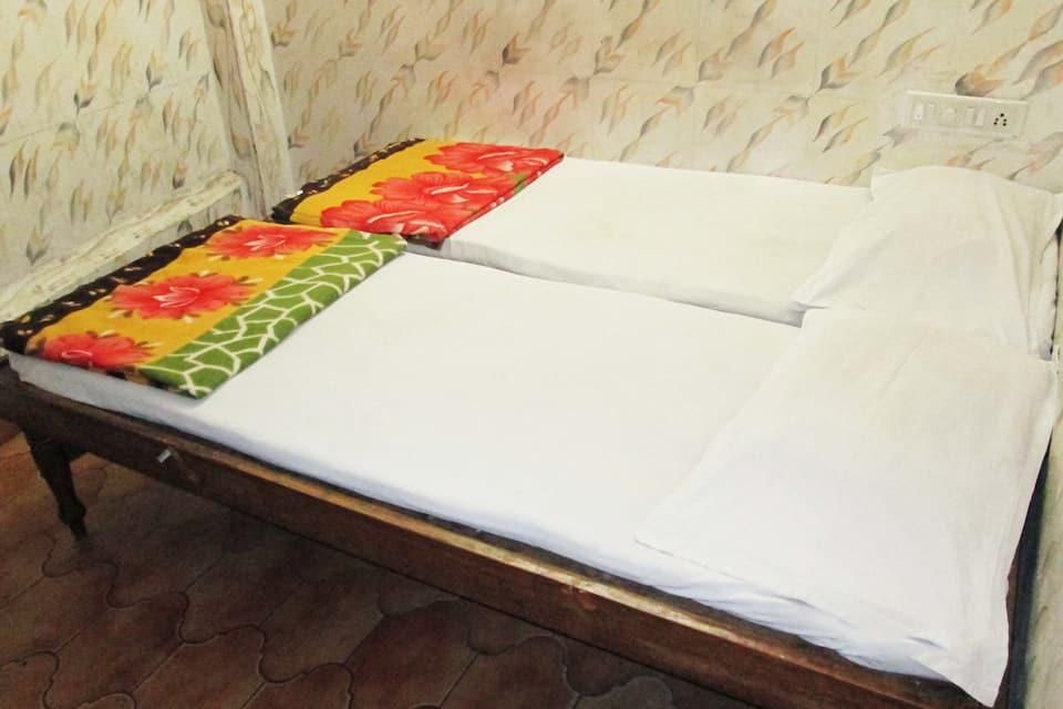 undefined Hotel City Plaza 3