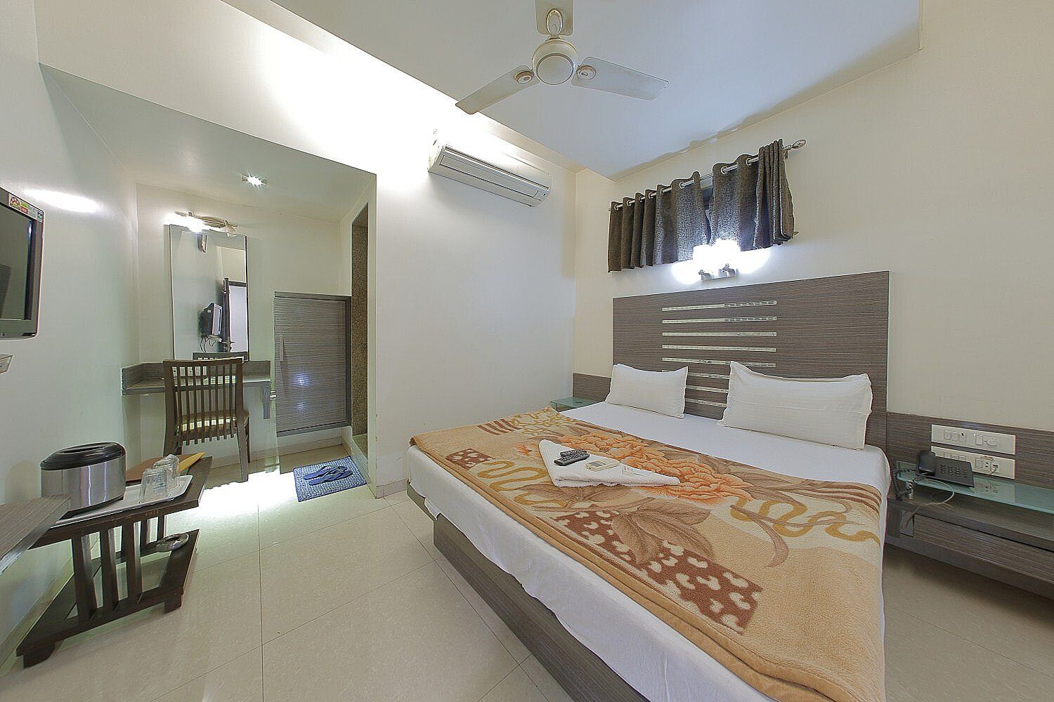Double Ac Room