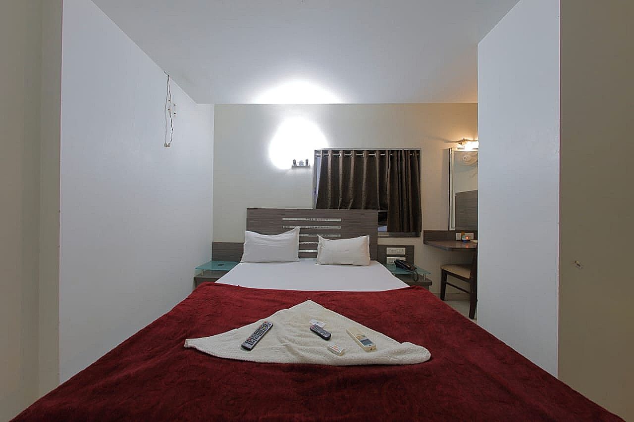 Single Ac Room