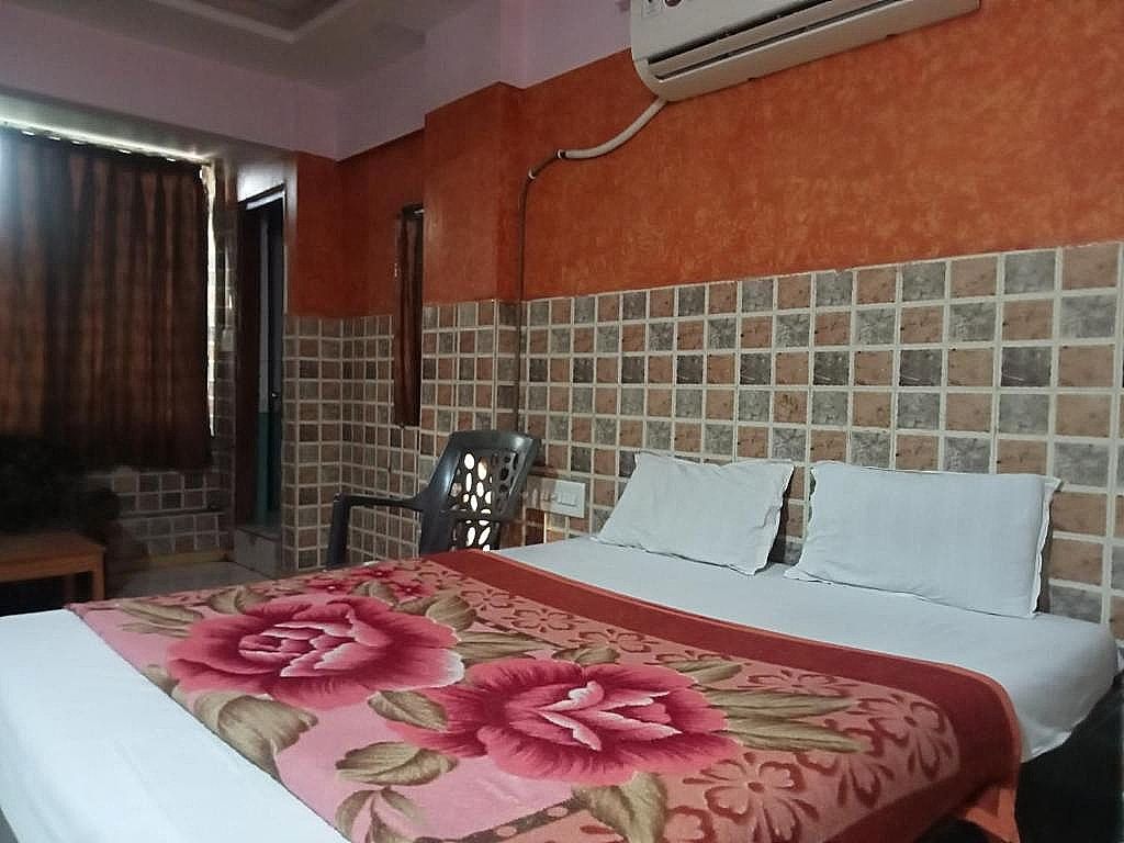 undefined Hotel Miracle 4