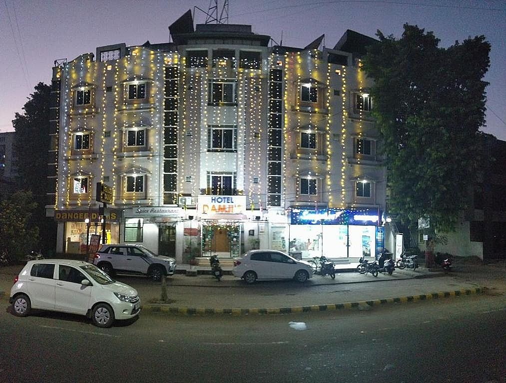 undefined Hotel Damjis 8
