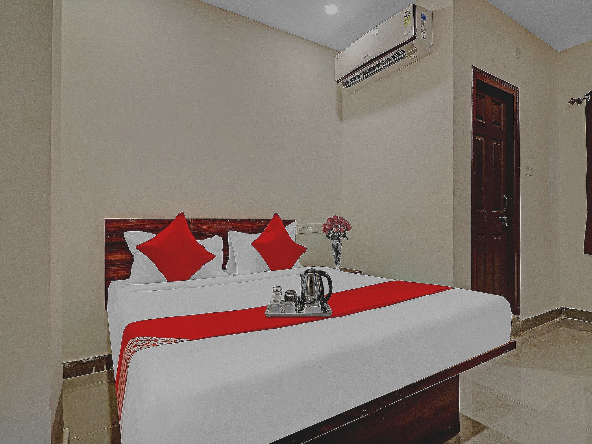 Hotel O by OYO Night Eye Classic 3