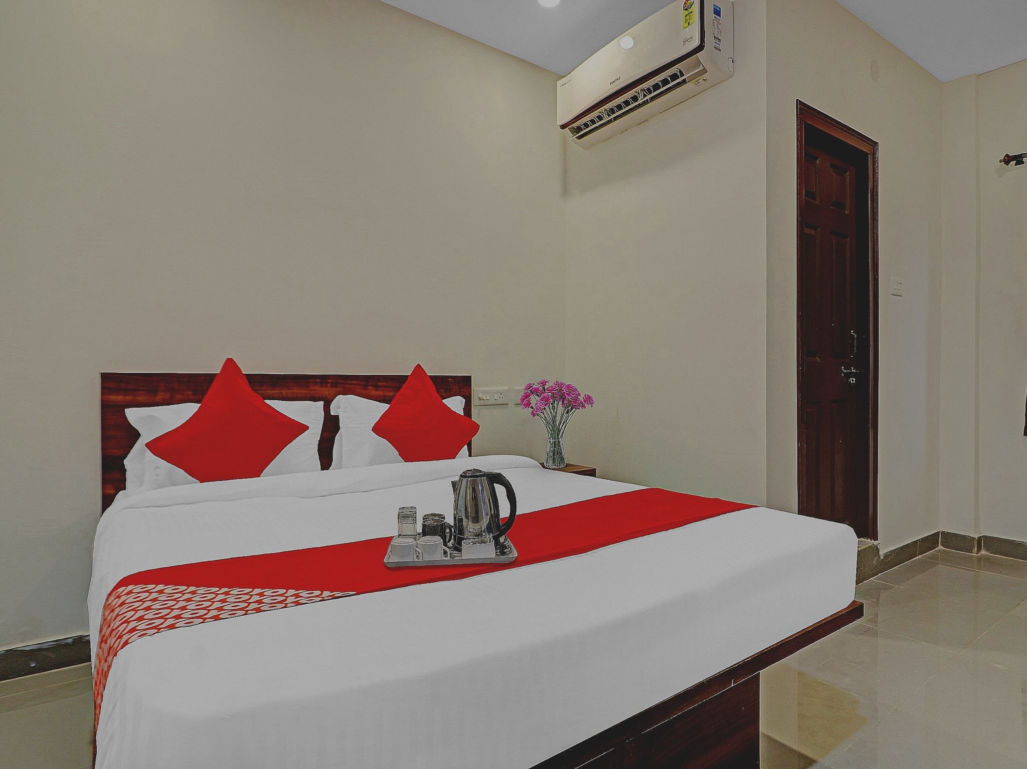 undefined Hotel O by OYO Night Eye 10