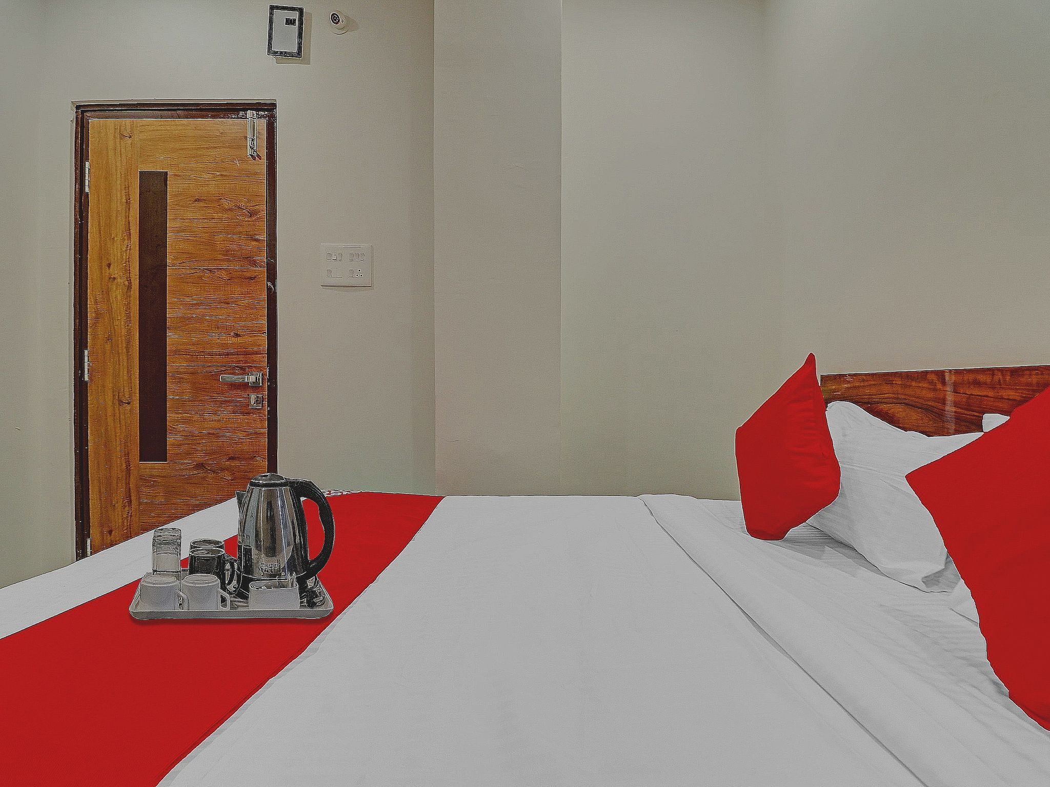 Hotel O by OYO Night Eye Classic 4