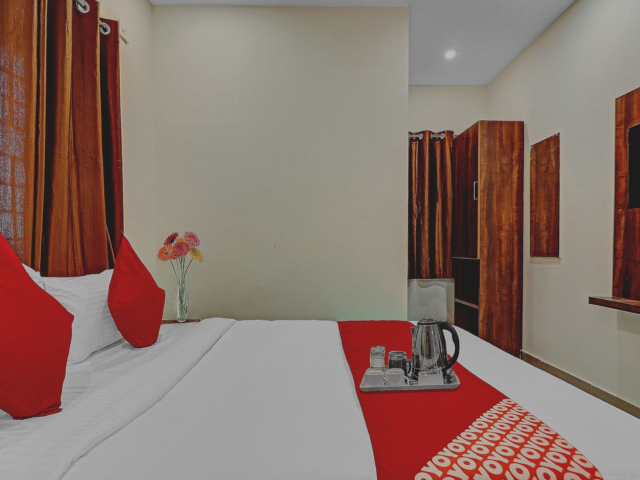 Hotel O by OYO Night Eye Classic 9