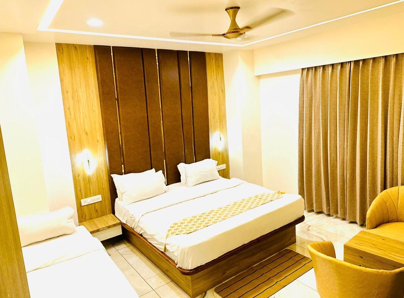 undefined HOTEL KINGS RESIDENCY 8