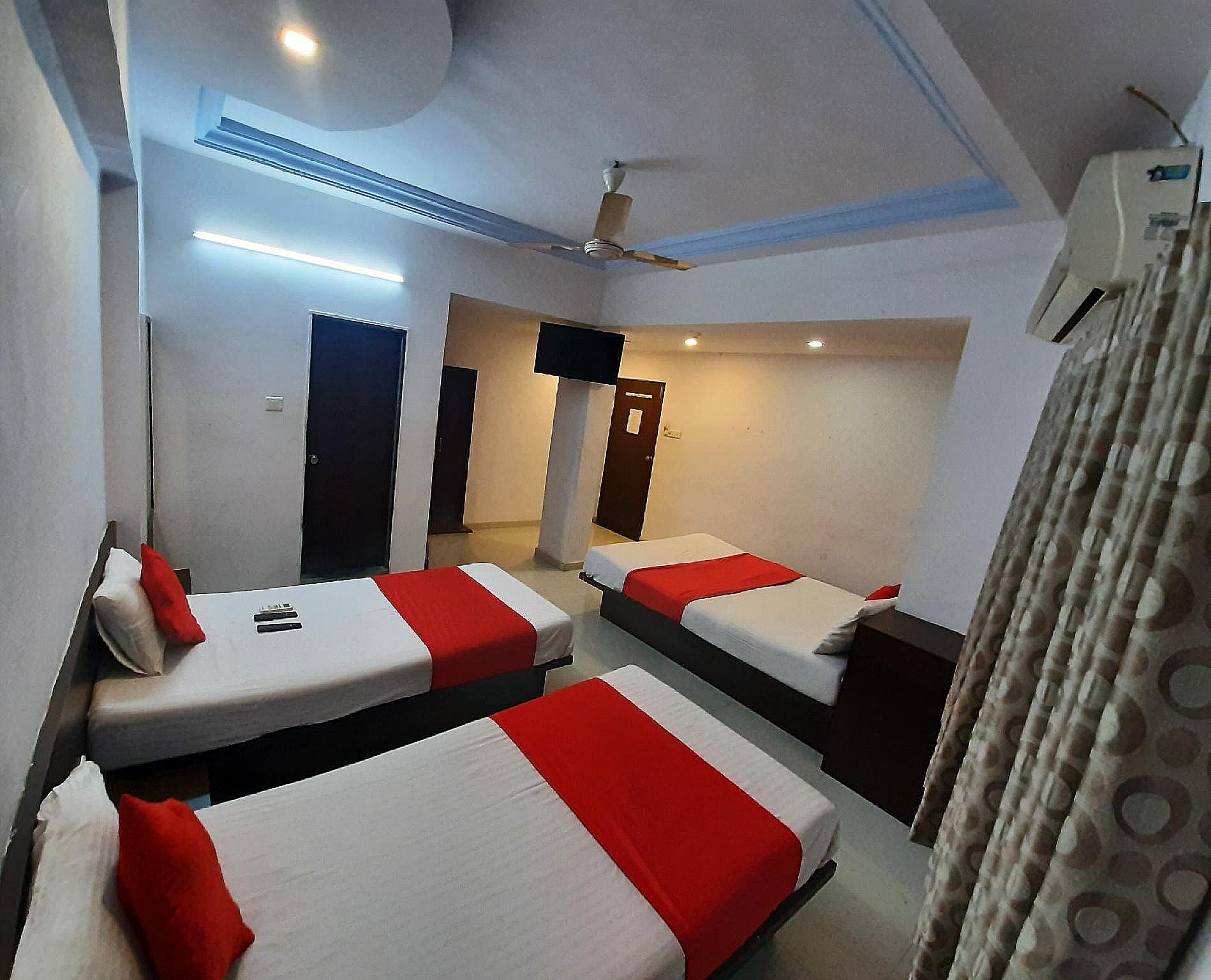 Hotel Royal Night Family 4 People 2