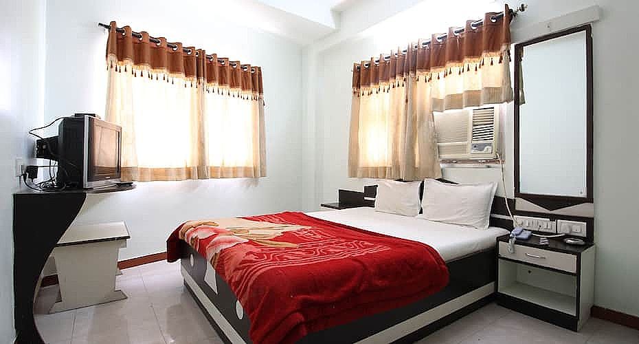 Super Deluxe Bedroom