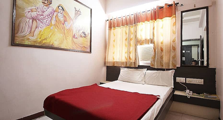 Super deluxe Bedroom