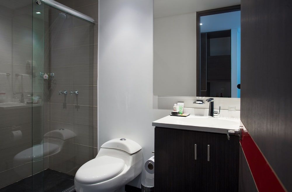 104 Art Suites Standard Room 8