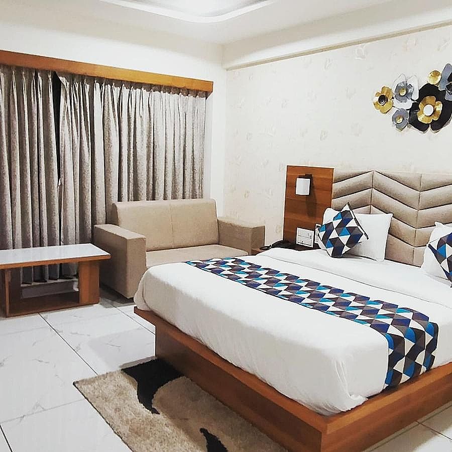HOTEL ASIANA DELUXE DOUBLE ROOM 3