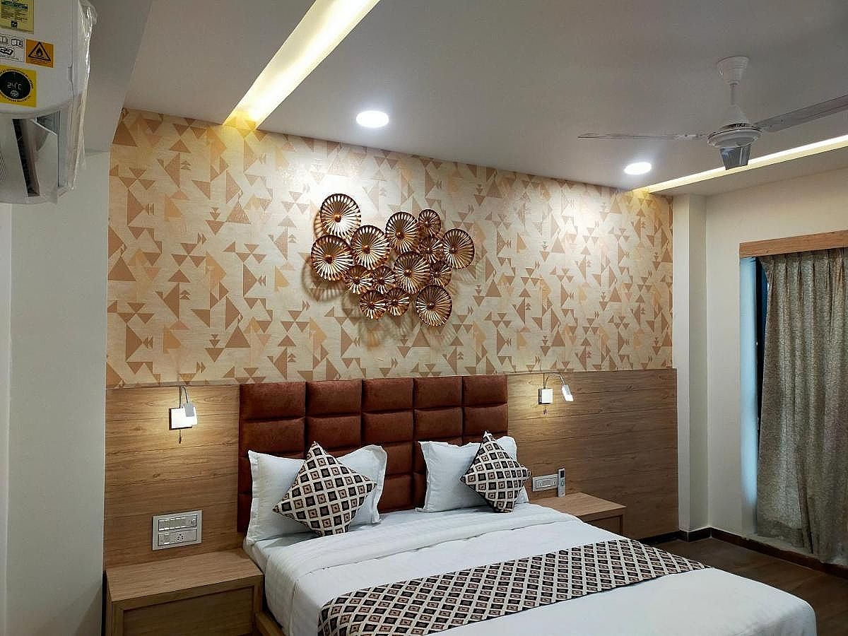 HOTEL ASIANA DELUXE DOUBLE ROOM 6