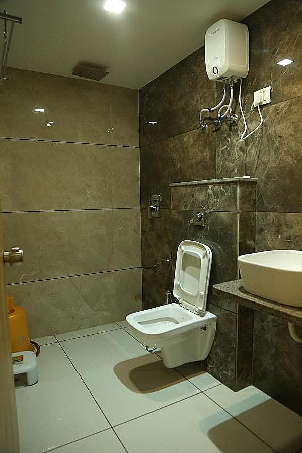 HOTEL ASIANA DELUXE DOUBLE ROOM 17
