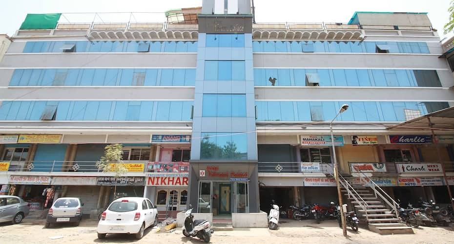 Hotel Vibrant Residency