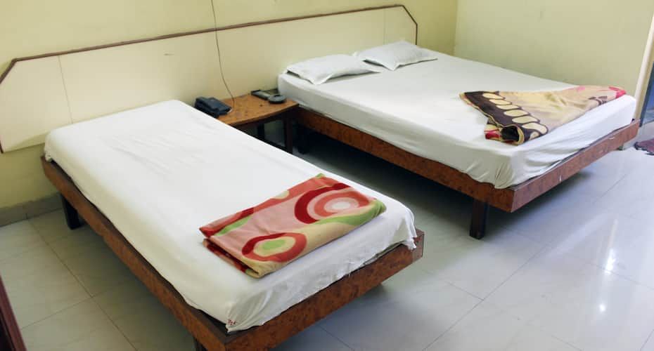 undefined Hotel Alba 7