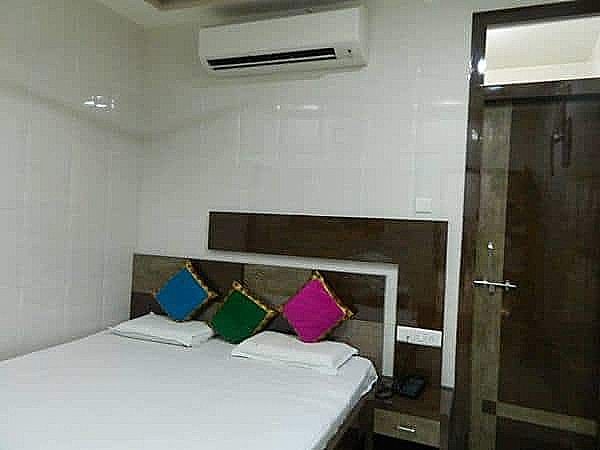 double bed room
