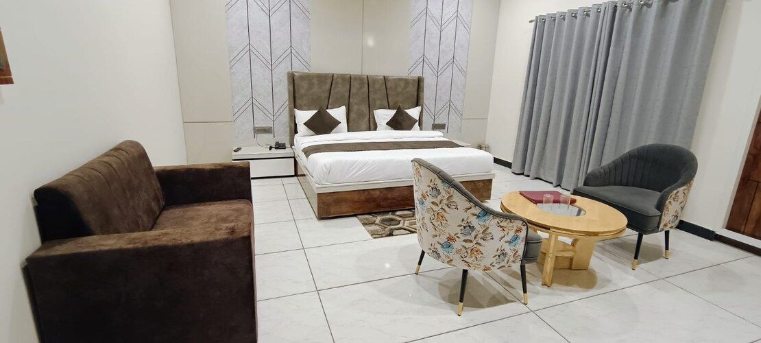 Super Deluxe Double Bedroom with balcony