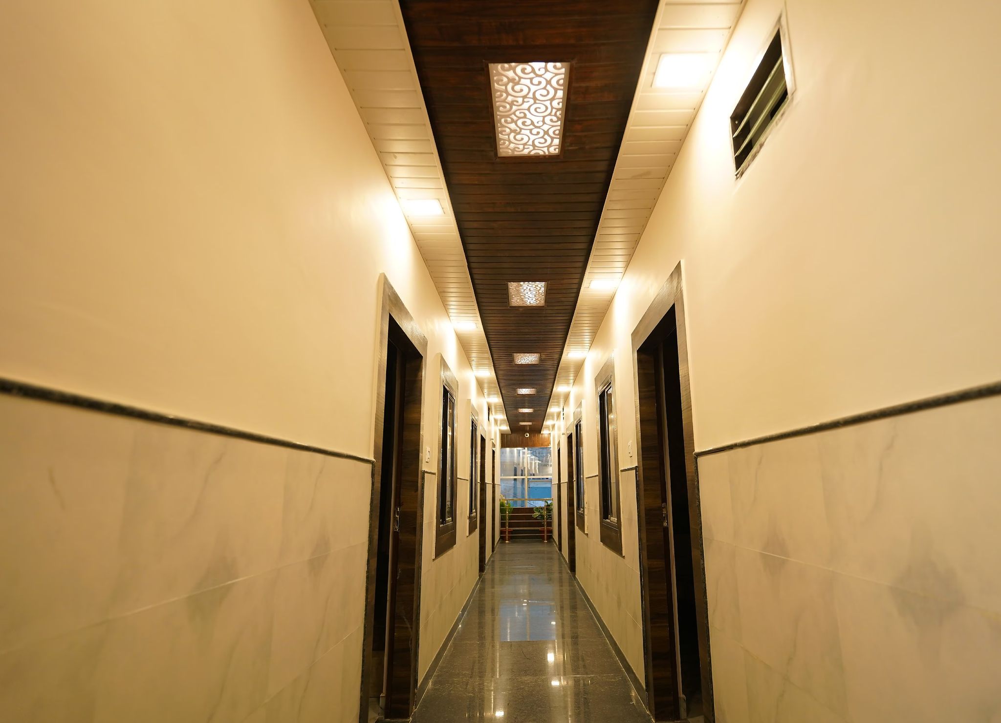 undefined Hotel Alishaan 5