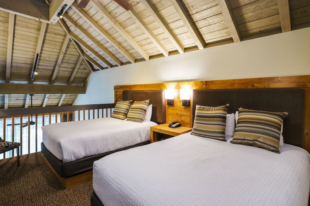 Sunriver Resort Suite (Two Queen)