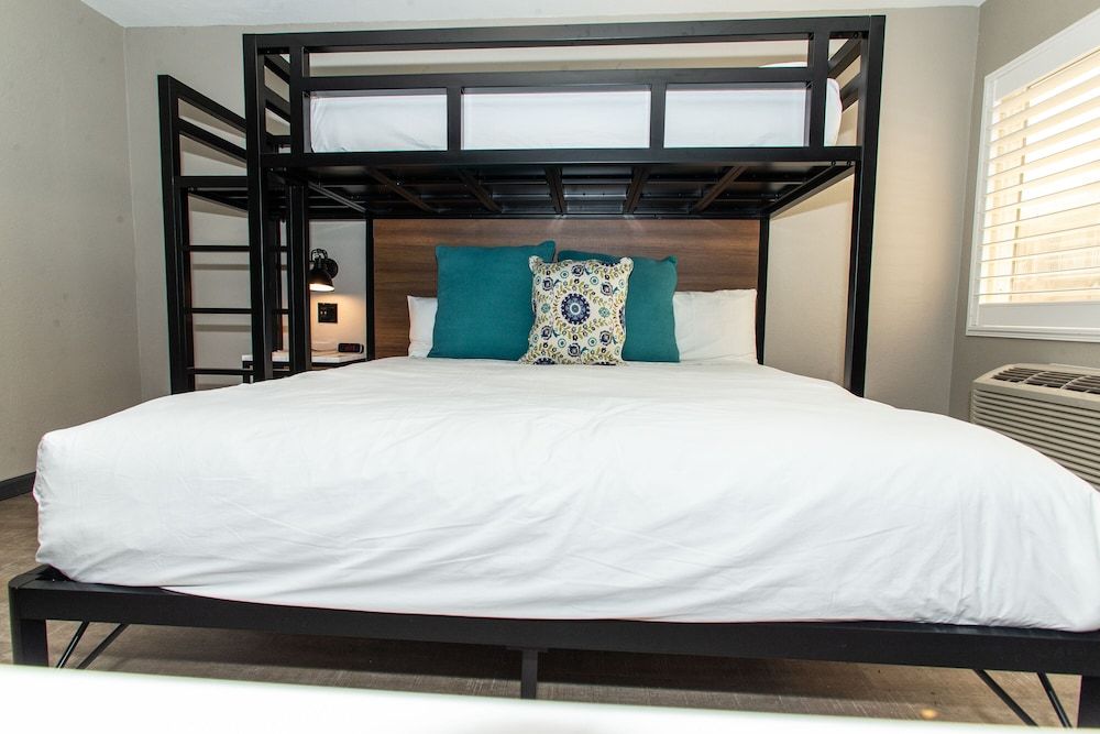 Basic Room, Multiple Beds, Accessible, Ground Floor