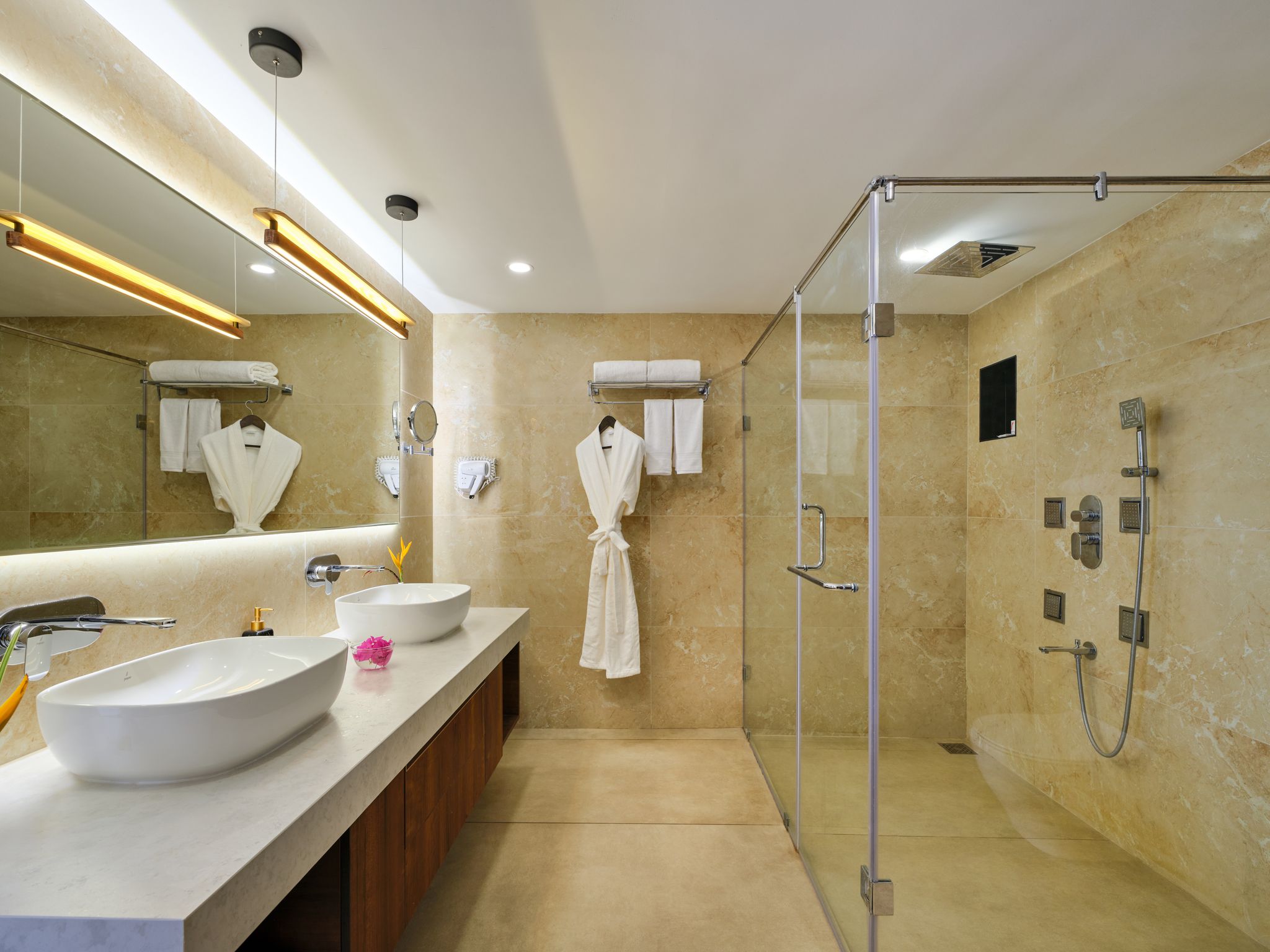 Sterling Lake Palace Alleppey Lake View Suite with Balcony 5