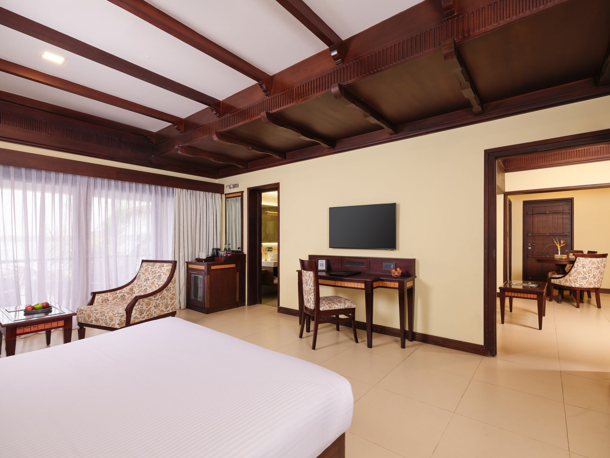 Sterling Lake Palace Alleppey Lake View Suite with Balcony 3