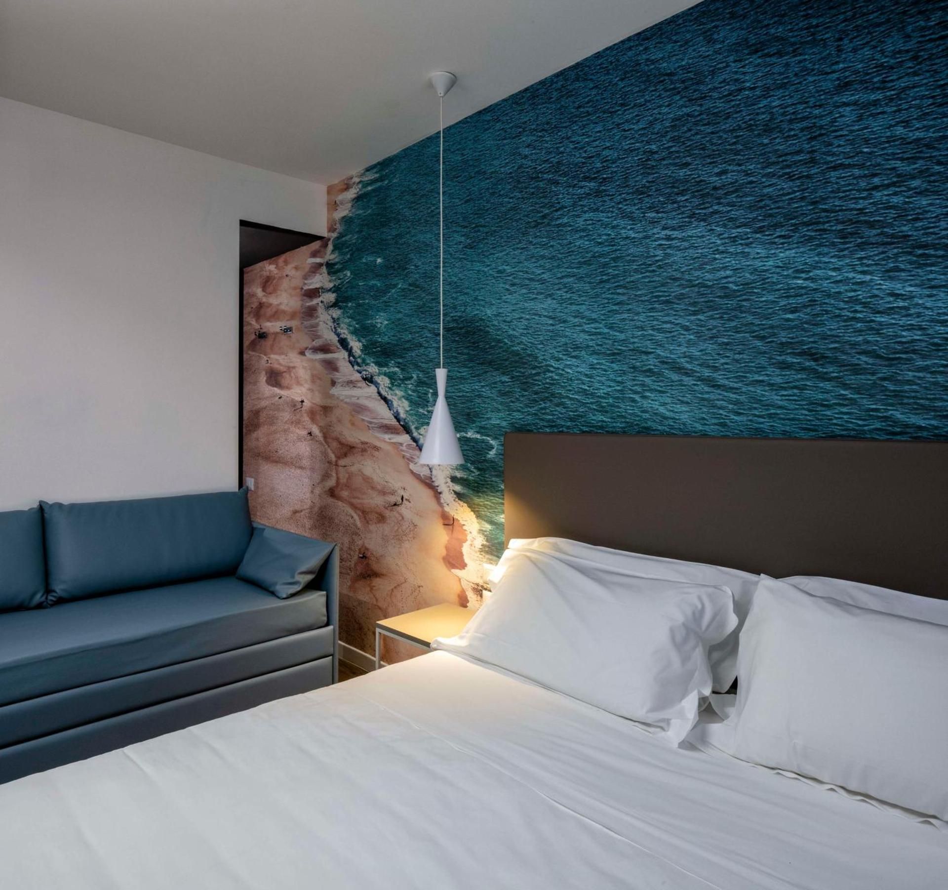 Superior Room with Sofa Bed