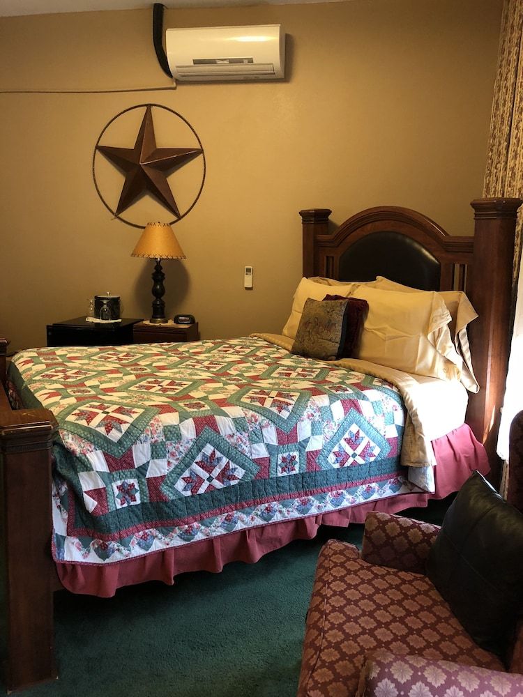 Room, 1 Queen Bed ( Room #2, Queen Bed)