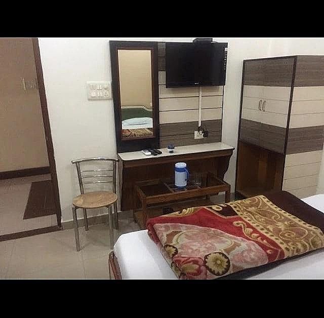 Hotel Aman Palace Deluxe Room 3