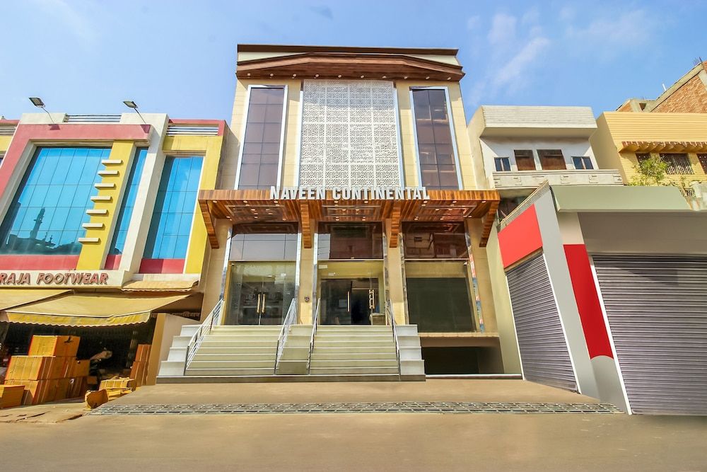 Hotel Naveen Continental