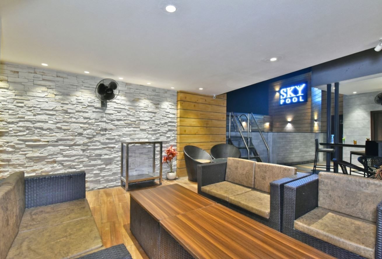 undefined Hotel Highland Inn 3