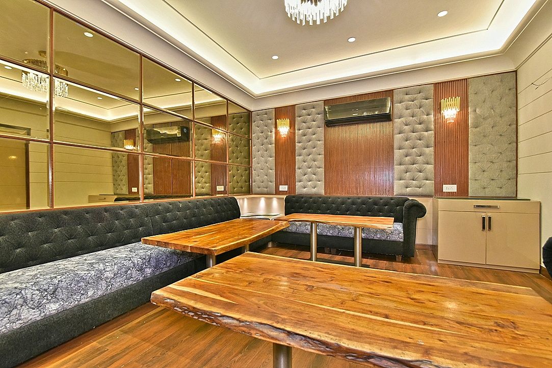 undefined Hotel Highland Inn 7
