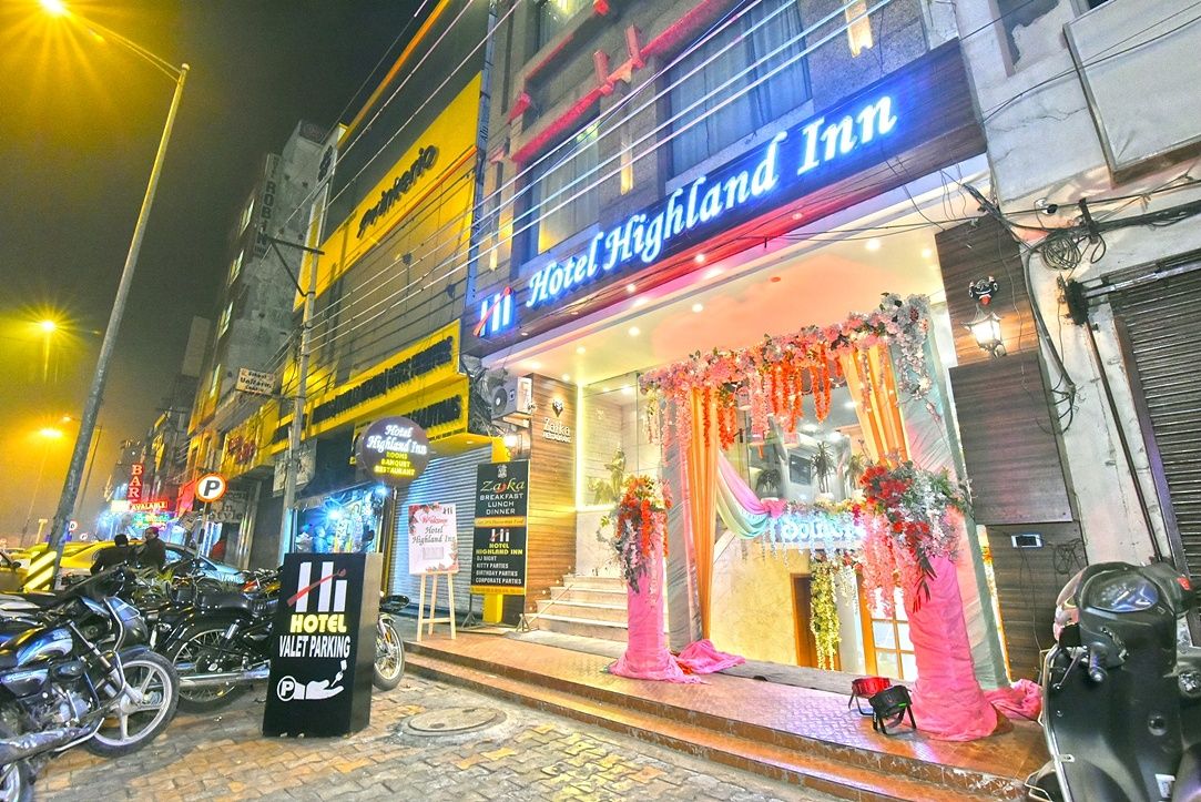 undefined Hotel Highland Inn