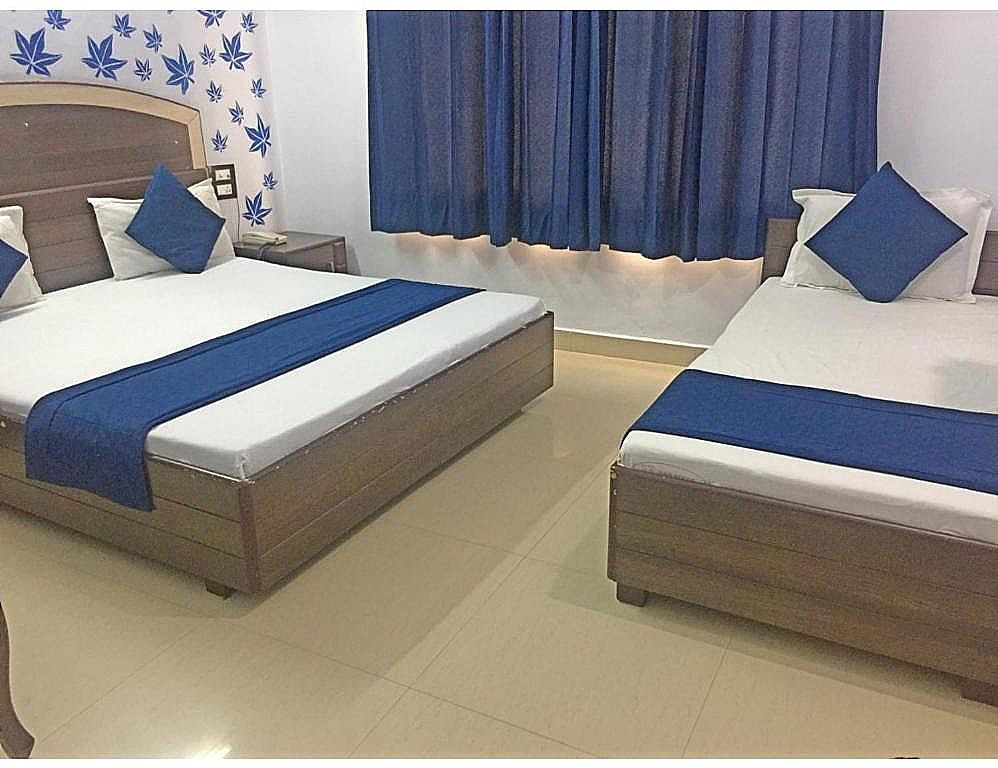 Triple Bed Room