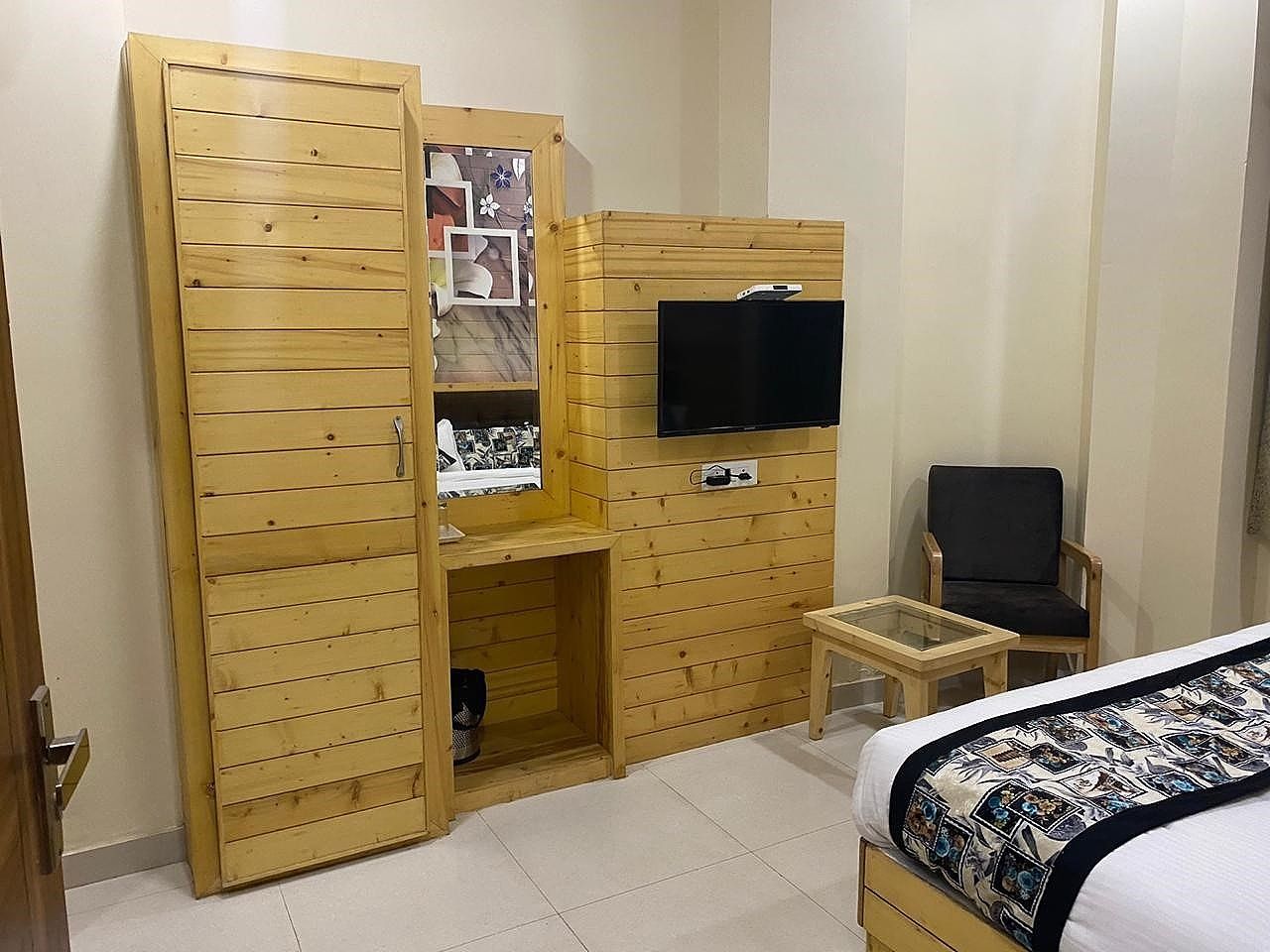 Hotel Ridhi Sidhi Residency Deluxe Room 17