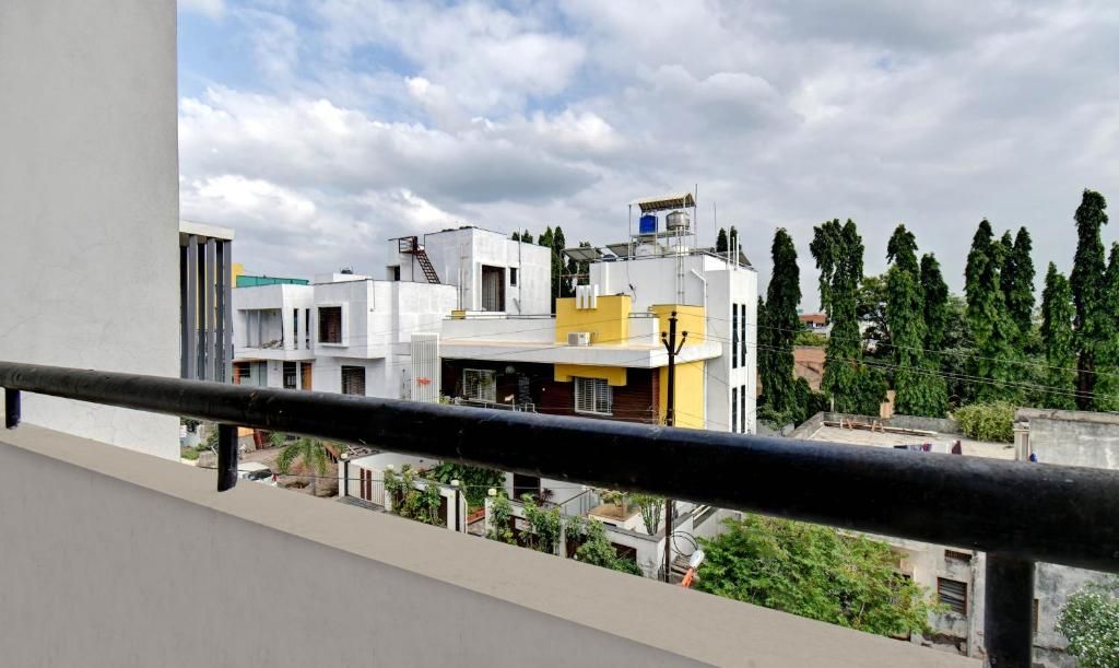 Treebo Trip Platinum Inn Jalna Road Standard Double Room 7