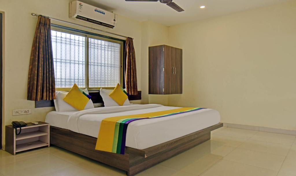 Treebo Trip Platinum Inn Jalna Road Standard Double Room 15